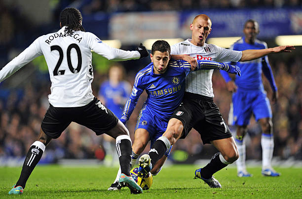 仅依赖于个 仅依赖于个